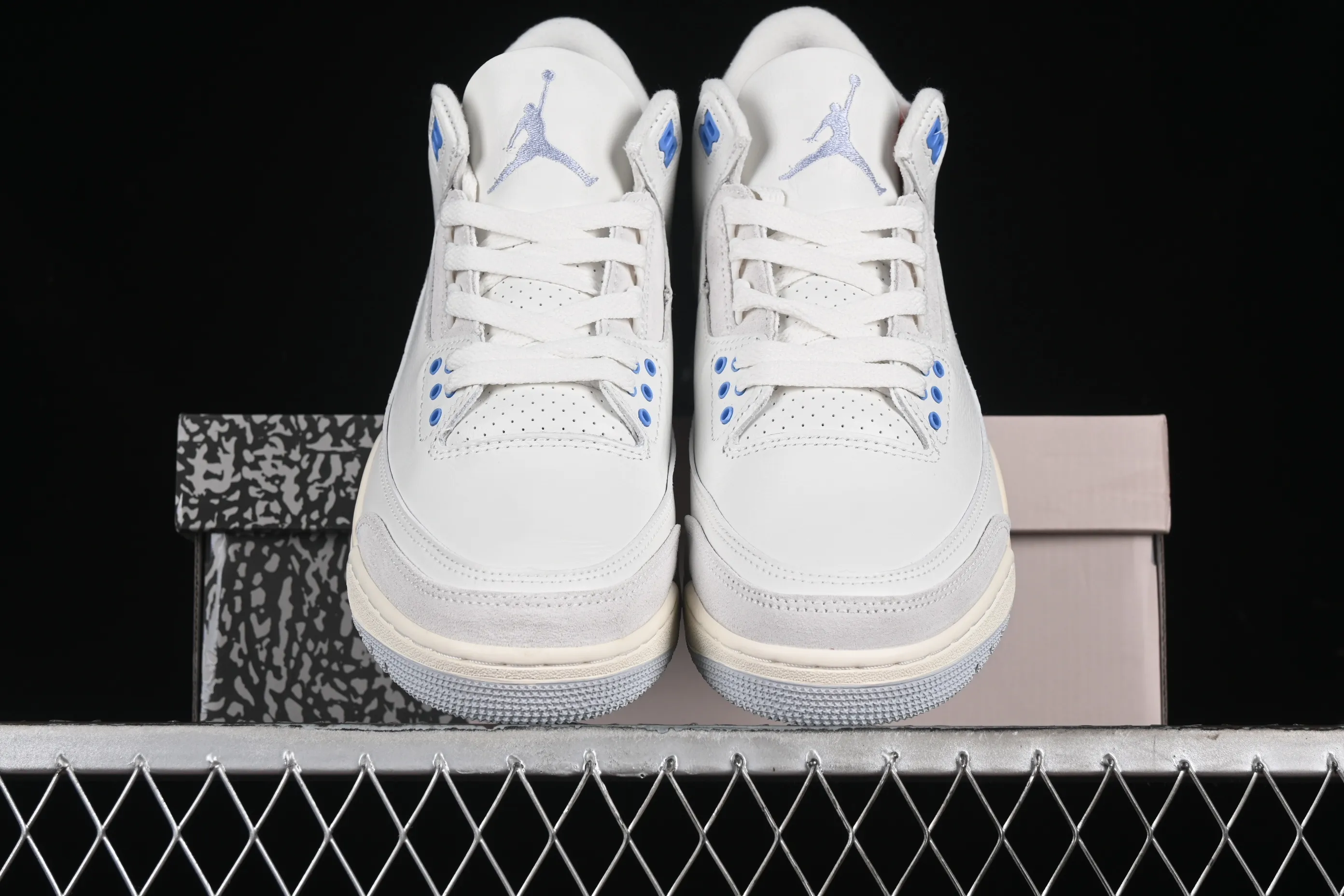 All categories Air Jordan Jordan series basketball shoes Air Jordan 3 Air Jordan 3 Retro "Lucky Shorts" AJ3 Joe 3 Lucky Shorts North Carolina Blue CT8532-101